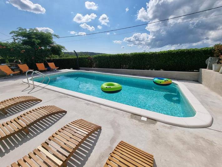 Ferienhaus für 10 Personen, mit Ausblick und Garten sowie Pool, mit Haustier - 1