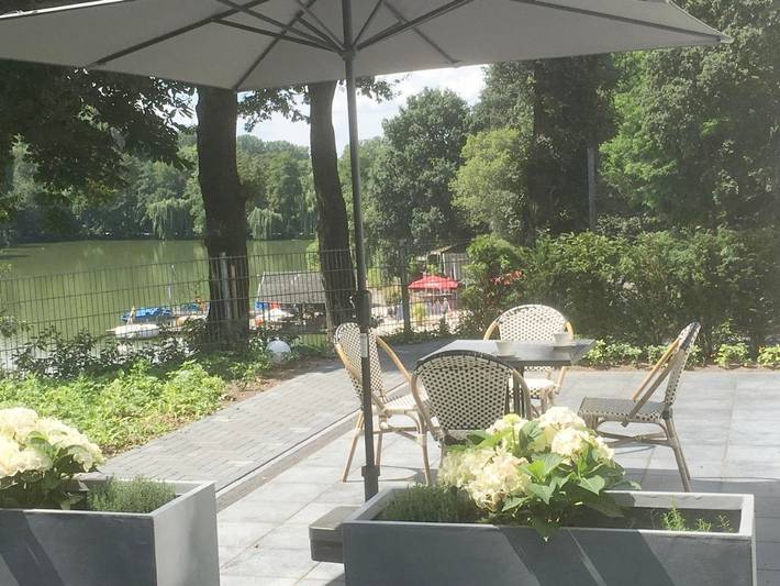 Hotel for 4 people, with Terrace and Lake view as well as View in Rhineland