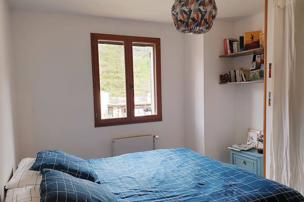 Provencal villa with pool and lovely view! in Boulbon, Arles und Umgebung