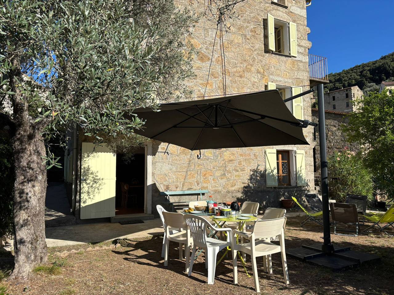 Maison de vacances 'Maison De Jeannette' avec vue sur la montagne, terrasse privée et Wi-Fi in Poggiolo, Parc naturel régional de Corse
