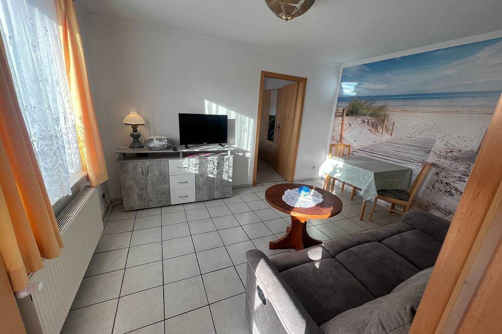 Ganze Wohnung, Ferienwohnung Patzig mit Sonnenterrasse - Ferienwohnung Patzig Lee in Patzig, Bergen auf Rügen und Umgebung