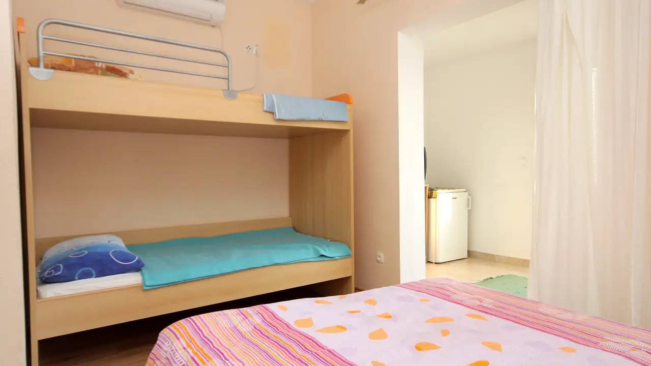 Ganzes Studio, Studio für 3 Personen (24 m²) in Mrljane in Nevidane, Pasman