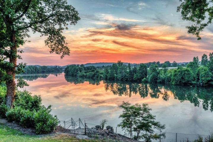 Location de vacances pour 5 personnes, avec jardin ainsi que vue et piscine à Sainte-Livrade-sur-Lot - 3