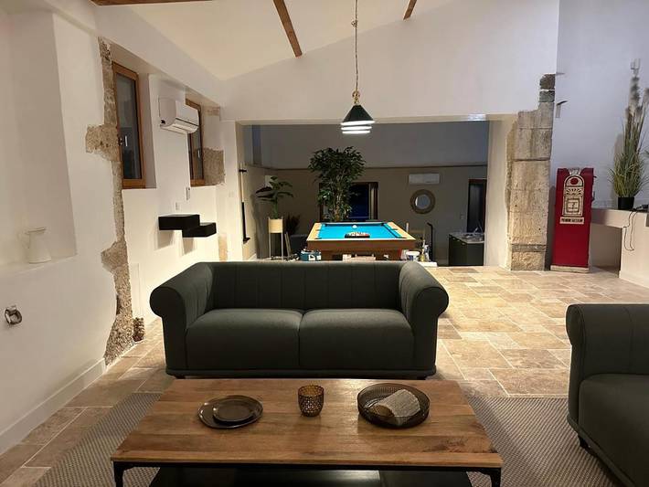 Location de vacances pour 10 personnes, avec piscine ainsi que jardin et vue à Gabillou - 4