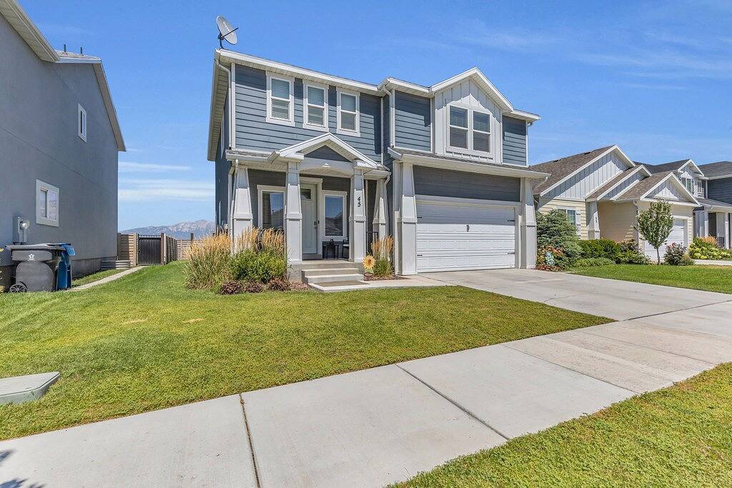 Beautiful 4bed, 3 bath-Vineyard home by Uvu, Byu and Provo Canyon in Vineyard, Utah Lake