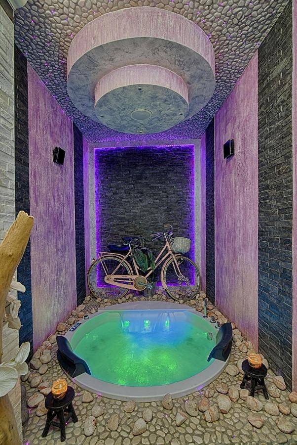 Chambre d’hôte pour 2 personnes, avec jardin ainsi que jacuzzi et piscine à Région de Rapallo - 4