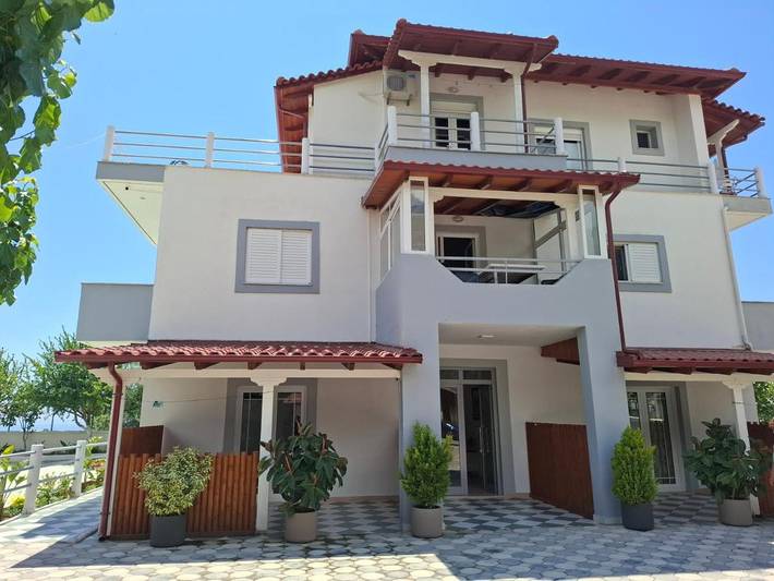 Hôtel pour 4 personnes, avec Terrasse ainsi que Jardin et Vue