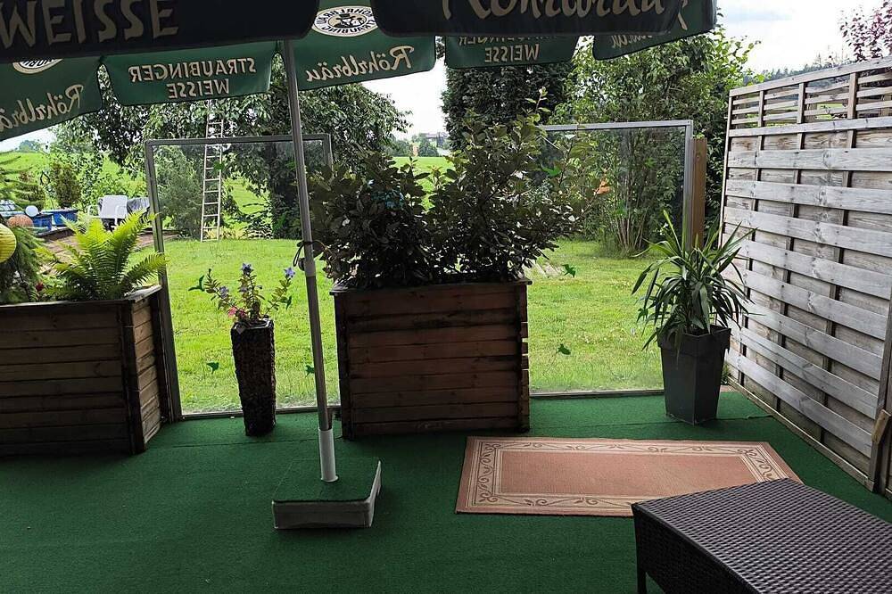 Ganze Wohnung, Schmuckkästchen in Autobahnnähe in ruhiger Lage in Schwarzach, Ostbayern