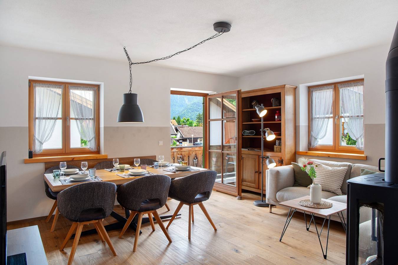 Appartement entier, Appartement 'Ferienwohnung Regina' avec vue sur les montagnes, balcon et Wi-Fi in Mittenwald, Alpes bavaroises