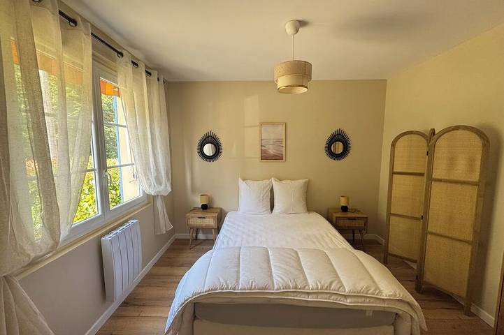 Maison Landena - quiet with spa, barbecue, garden & view of the cycle path in Landes