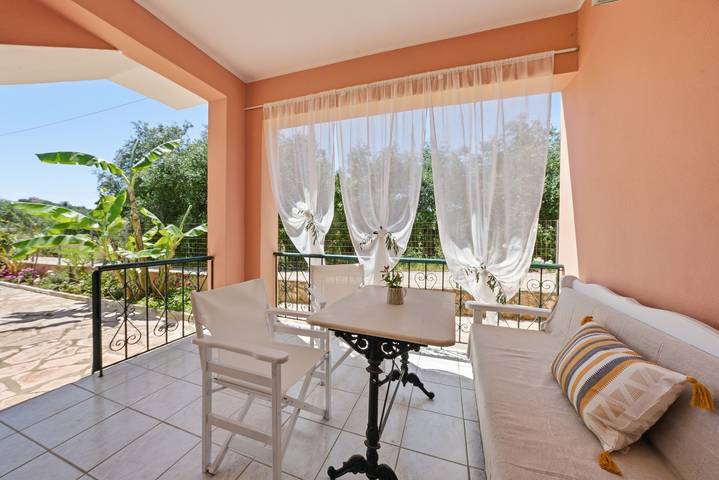 Ferienwohnung für 4 Personen, mit Garten und Balkon, mit Haustier