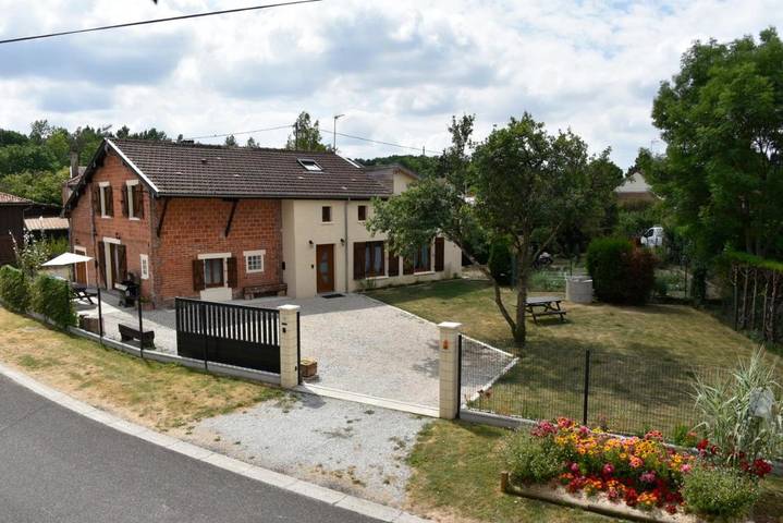 Location de vacances pour 13 personnes, avec jardin à Arrigny - 4