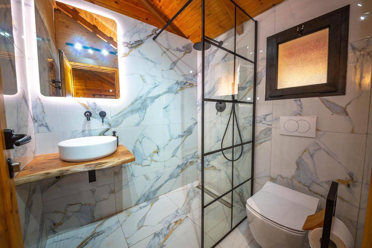 Lodges Shen Nikolla in Dhërmi, Himarë
