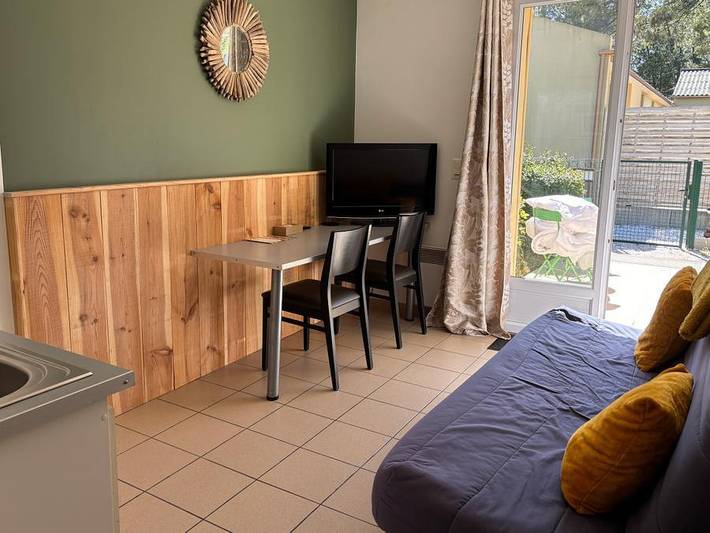 Camping pour 2 personnes, avec bassin pour enfant, animaux acceptés à Saint-Hilaire-de-Riez - 2