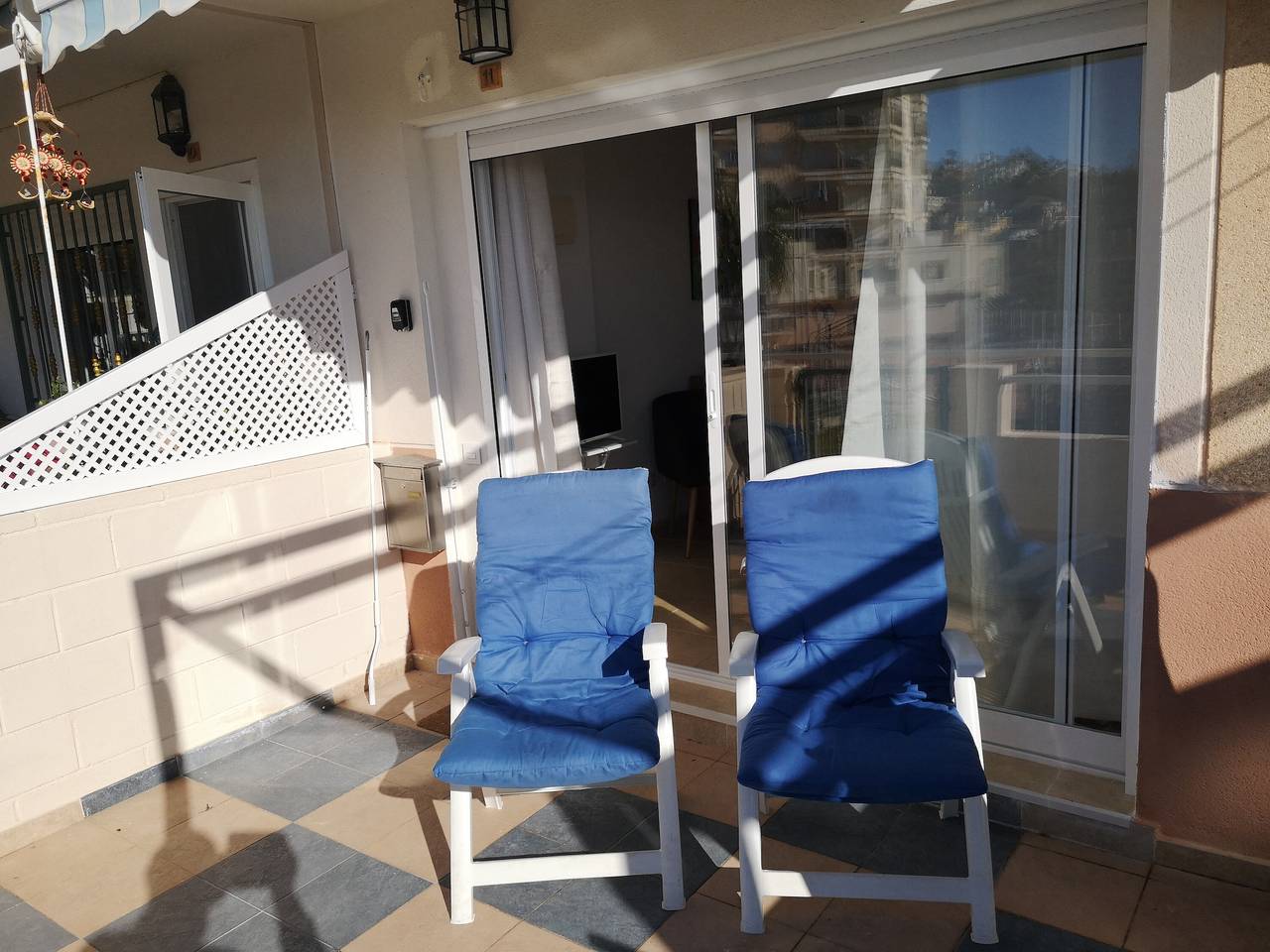 Apartamento inteiro, Apartamento Sol y Mar Playa, Grande Terraço Frente à Praia e Piscina Comum in La Merced, El Campello