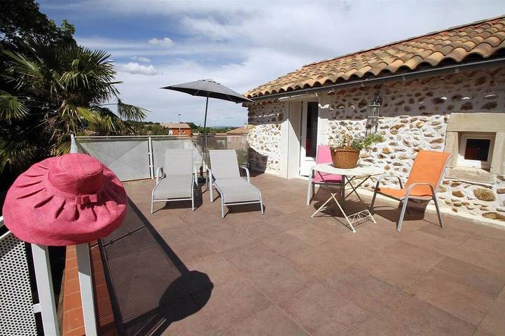 Gîte pour 2 personnes, avec jacuzzi à Allègre-les-Fumades