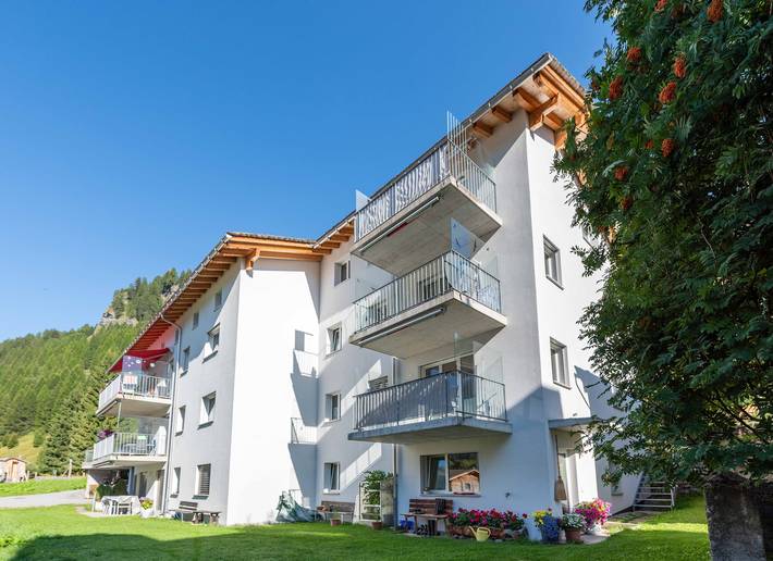 Ferienwohnung für 4 Personen, mit Balkon in Splügen