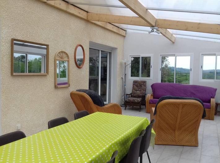 Gîte pour 8 personnes, avec jardin ainsi que terrasse et piscine à Saint-Crépin-et-Carlucet - 4