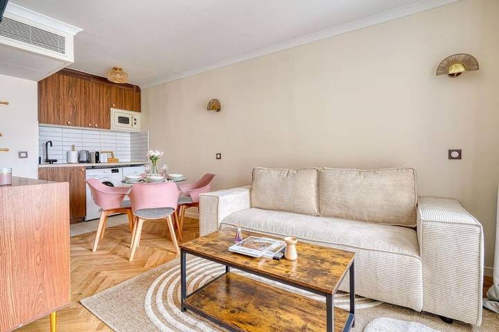 Gîte pour 4 personnes, avec jacuzzi et balcon dans Paris La Défense Arena - 3