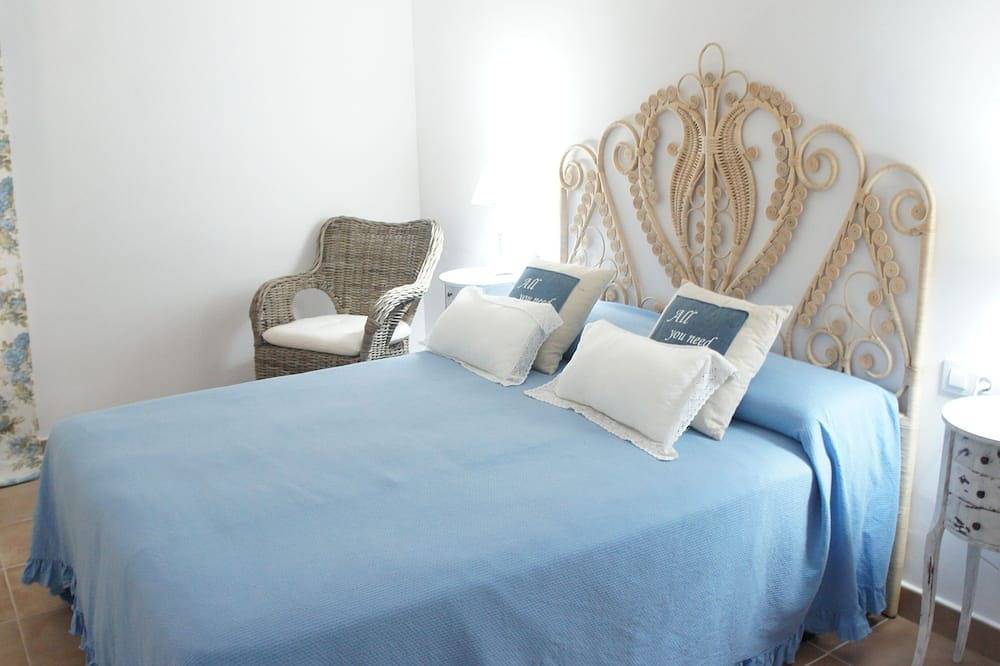 Villa Binimigi - Beach Front 4 Suites Wifi Satellite in Binisafuller Platja, Sant Lluís