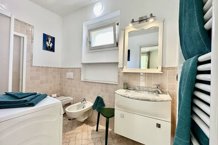 Gîte pour 4 personnes, avec balcon et jardin, animaux acceptés à Vallecrosia - 3