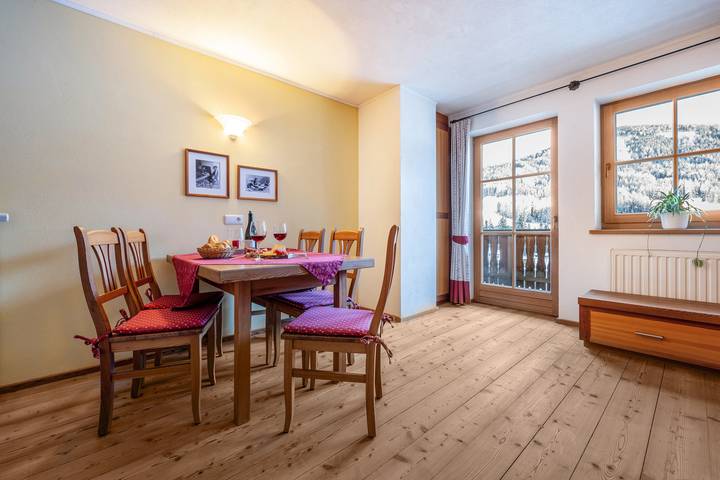 Ferienwohnung für 6 Personen, mit Balkon und Garten am Pragser Wildsee - 3