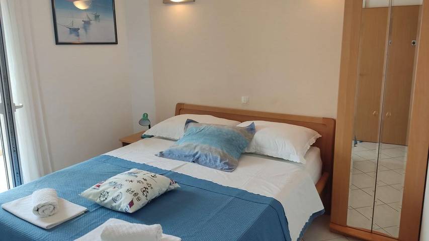 Ferienwohnung für 4 Personen, mit Terrasse in Pisak