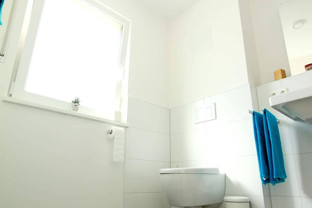 Ganze Wohnung, Ferienwohnung Fembacher, 43qm, 1 Schlafzimmer, herrliche Sonnenterrasse in Schwarzbach, Bad Reichenhall