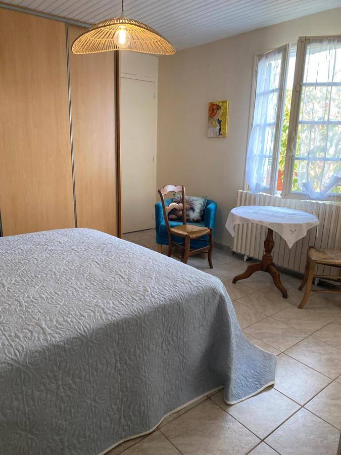 Location de vacances pour 2 personnes, avec vue et jardin à Sauveterre-la-Lémance - 3