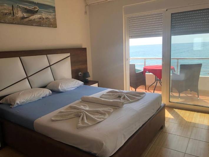 Bungalow für 3 Personen, mit Balkon in Montenegro