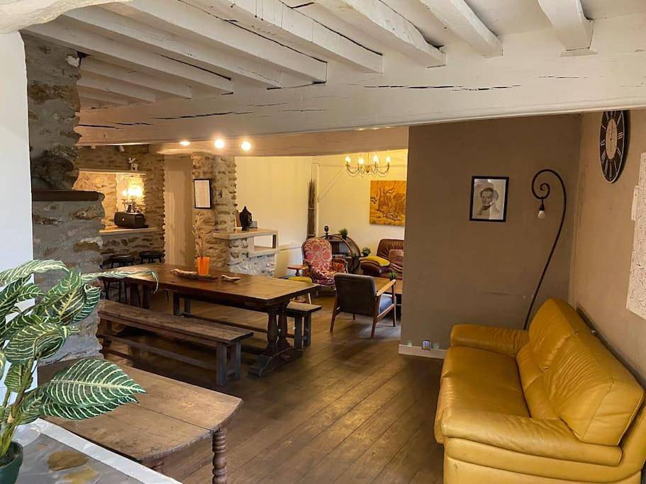 Holiday Home in Le Vézier, Marne