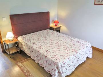 Maison De Vacances pour 7 Personnes dans Saint-Chamarand, Massif central, Photo 4