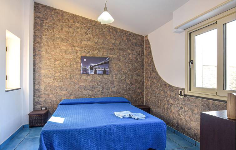 Appartement de vacances entier, Appartement avec vue sur la mer, terrasse et WiFi in Capo d'Orlando, Province de Messina
