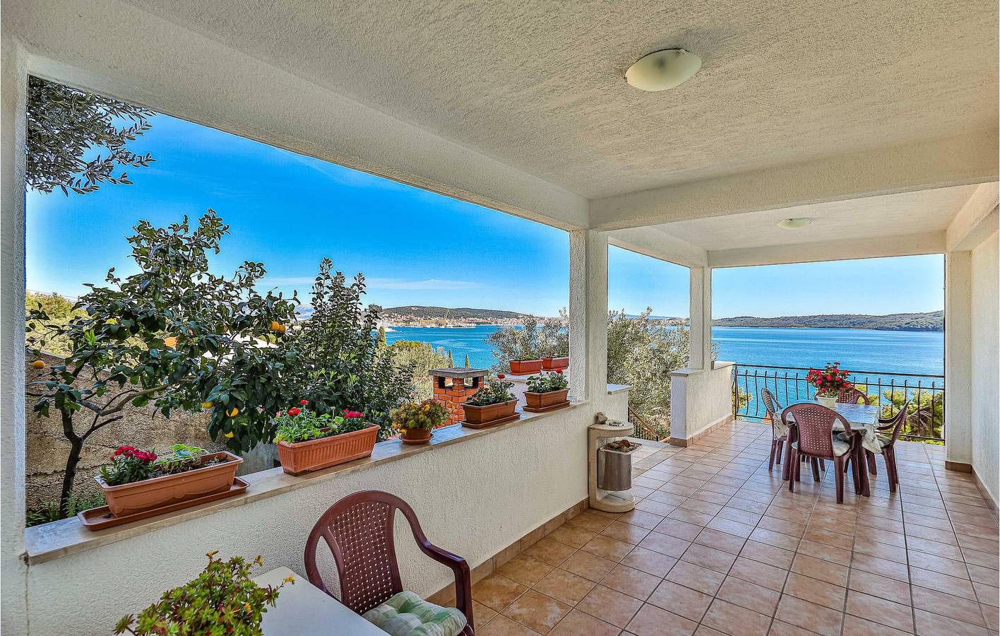 Ganze Ferienwohnung, Ferienwohnung für 3 Personen mit Terrasse in Trogir, Split-Dalmatien
