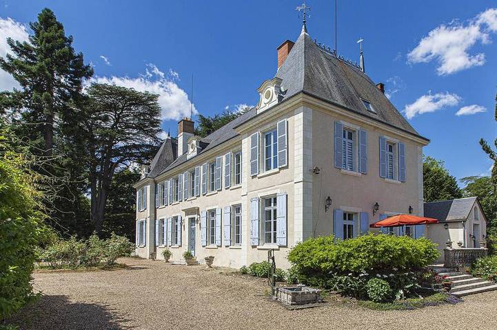 Gîte pour 8 personnes, avec jardin à Pouillé