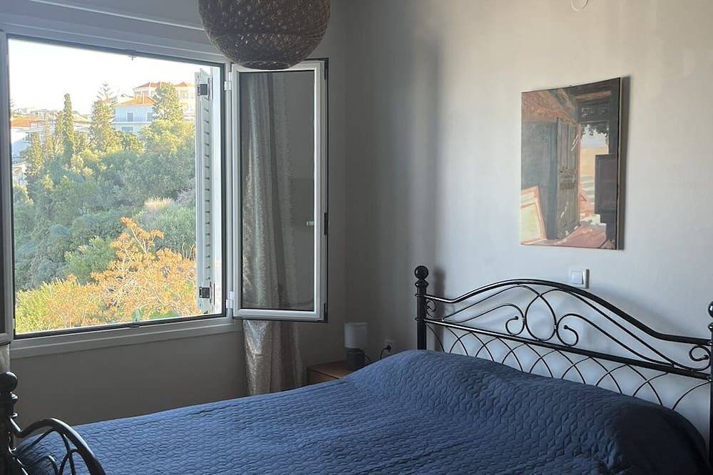 Ganze Wohnung, Spacius double room apartment 64 sqm fully equiped\nmagnificent sunset & sea view in Pylos, Messenien