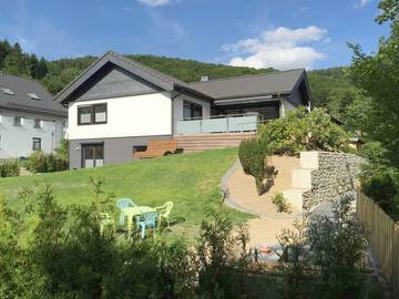 Ferienhaus für 6 Personen, mit Garten und Terrasse sowie Sauna in Schmallenberg