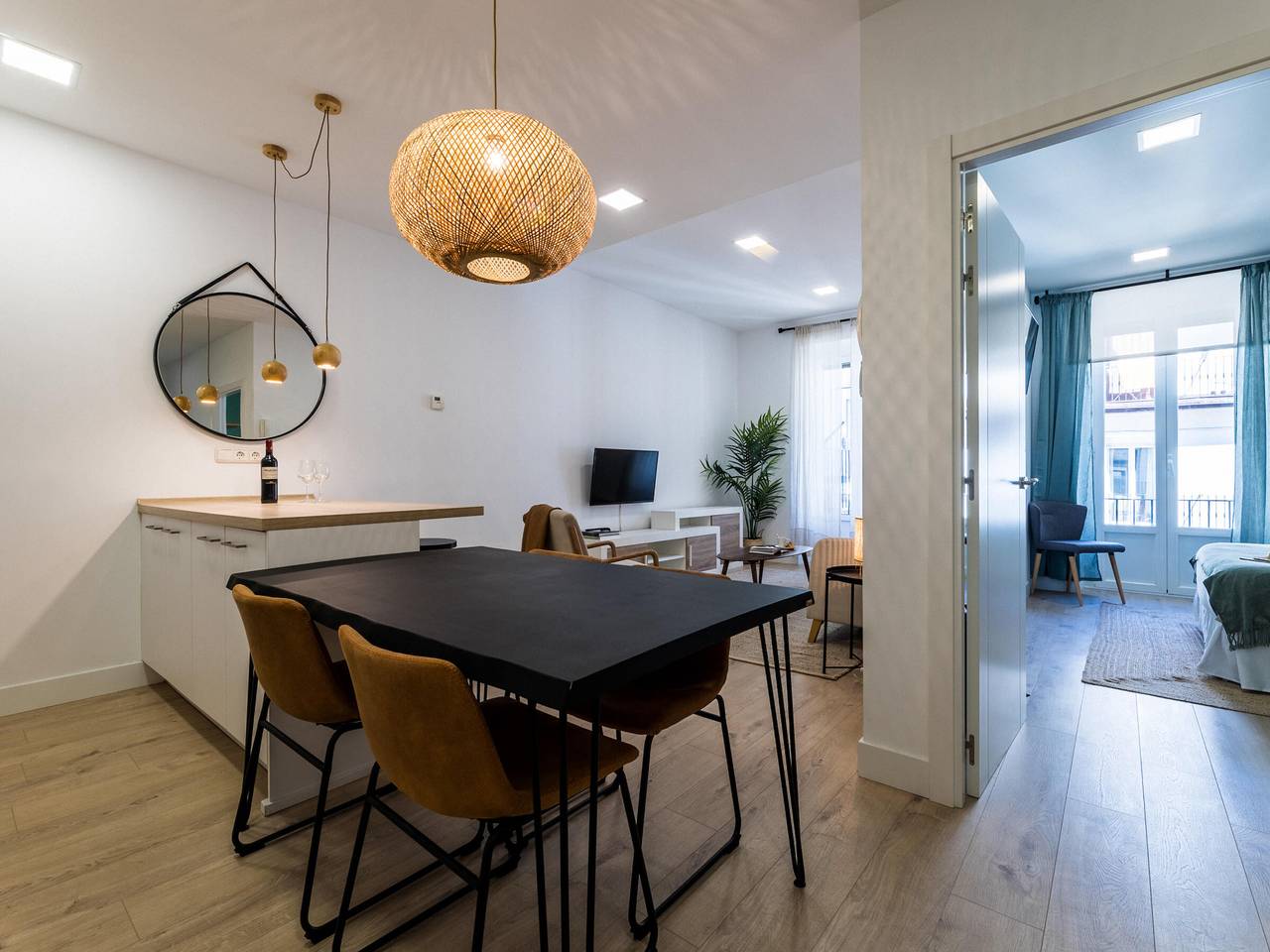 Entire apartment, Modern apartment in center near Playa de La Concha in Playa de la Concha, San Sebastian