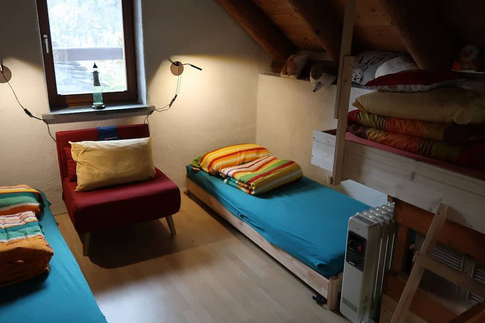 Cottage for 2 Guests in Gordola, Western Alps