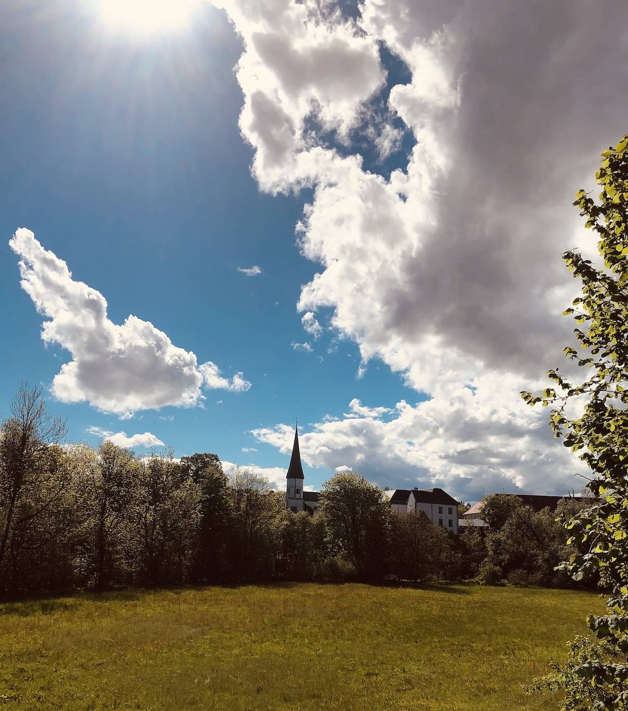 Ganze Ferienwohnung, Ferien an der Traun - Maisonette an der Traun, 50 qm, 1 separates Schlafzimmer in Traunreut, Landkreis Traunstein