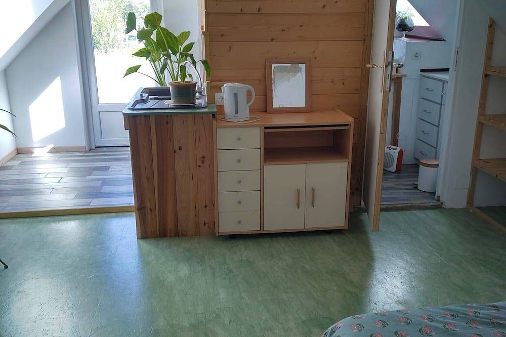 Appartement entier, Studio équipé proche de la Loire in Gennes-Val-de-Loire, Vallée de la Loire