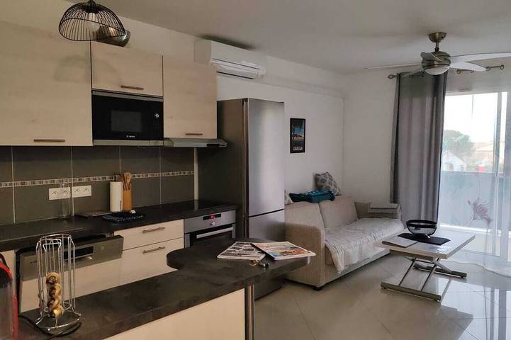 Location de vacances pour 4 personnes, avec Balcon à Gruissan