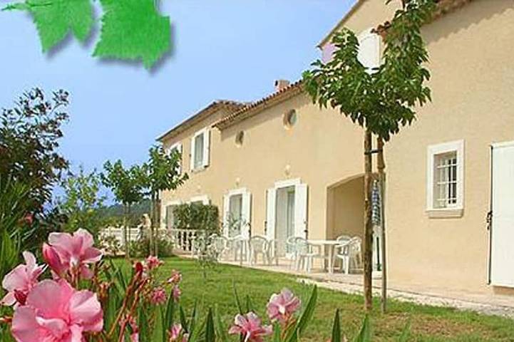 Maison de vacances pour 6 personnes, avec jardin et terrasse à Pierrefeu-du-Var