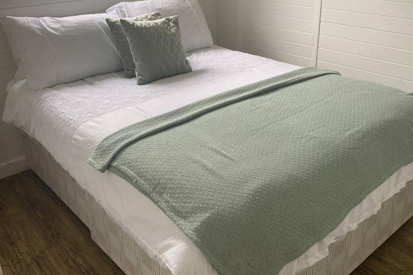 Beech Pod Cabin in beautiful surroundings Wrexham in Wrexham region