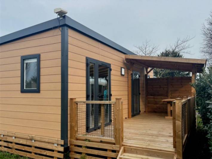 Camping Paradis les Pins - Royan - Mobilheim 4 personen - Premium+ 2Sch 4p Gl in Saint-Palais-sur-Mer, Côte de Beauté