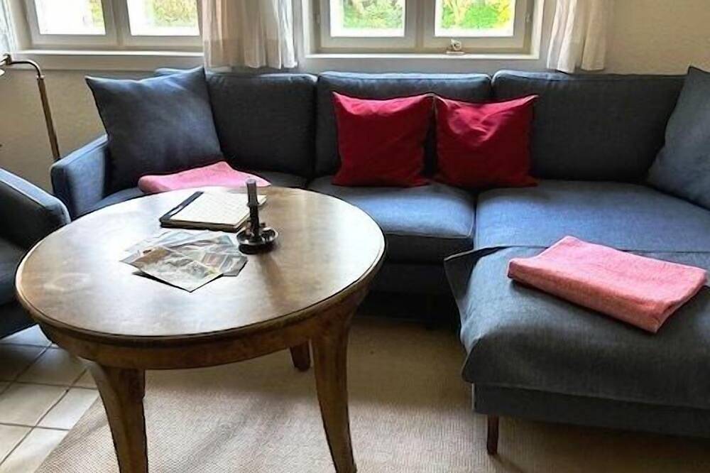 Ganze Wohnung, Gemütliche Ferienwohnung in Utersum nahe dem Strand. in Utersum, Föhr