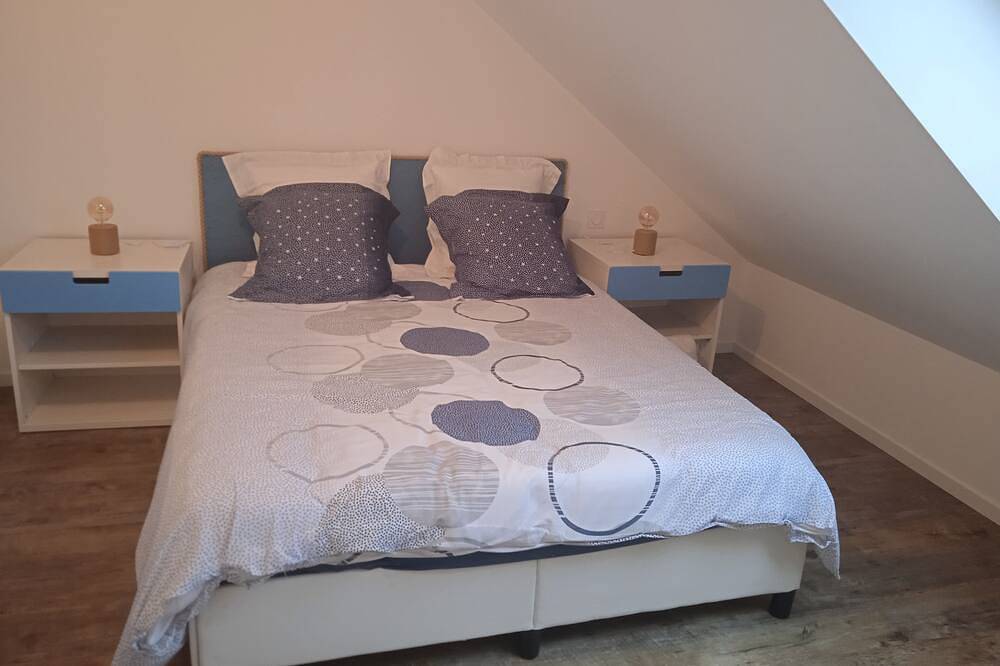 Ty Caromel maison de bord de mer avec jardin clos pour 2 à 8  personnes in Cléder, Ceinture Dorée