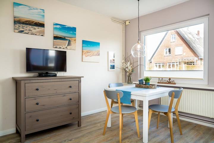 Ganze Wohnung, Ruhiges Appartement nahe Strand und Dorfkern in Wenningstedt, Sylt