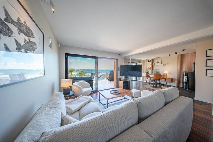 Location de vacances pour 6 personnes, avec Balcon ainsi que Jacuzzi et Terrasse dans Plage Toulhars