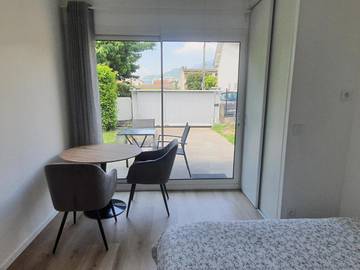 Gîte pour 2 personnes, avec terrasse ainsi que vue et jardin à Saint-Martin-d'Hères